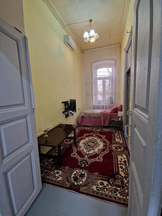 Cozy Apartment Near 28 Mall Baku 0*,